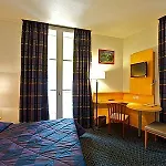 Le Bourbon Centre Hotel 2*