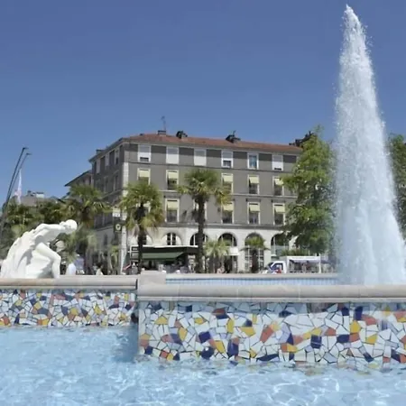 Le Bourbon Centre فندق بو