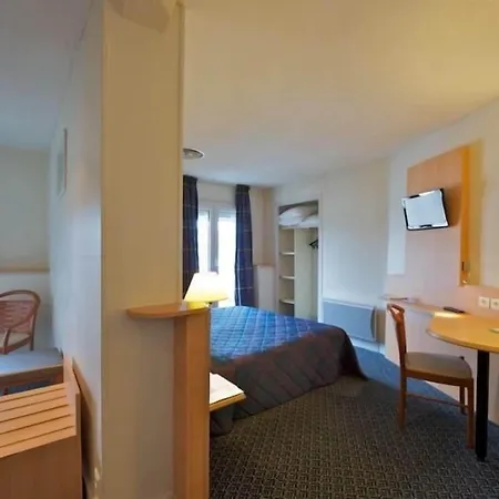 Le Bourbon Centre 2* По