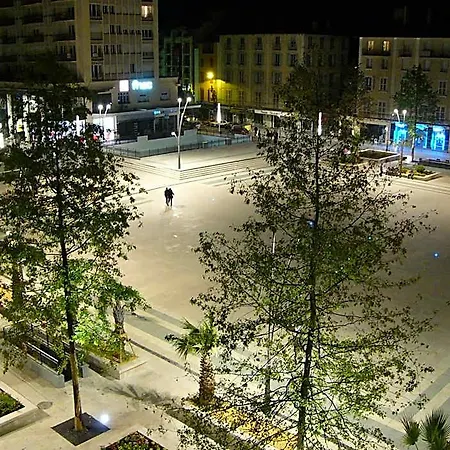 Hotel Le Bourbon Centre Pau