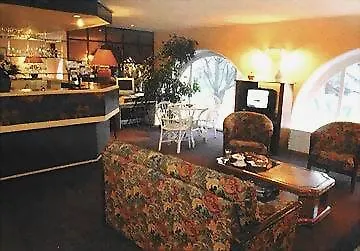 Отель Le Bourbon Centre 2*