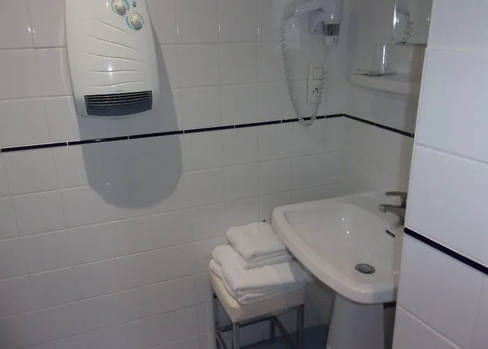 فندق Le Bourbon Centre 2*