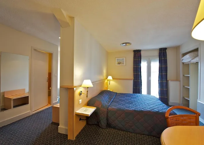 Le Bourbon Centre فندق بو